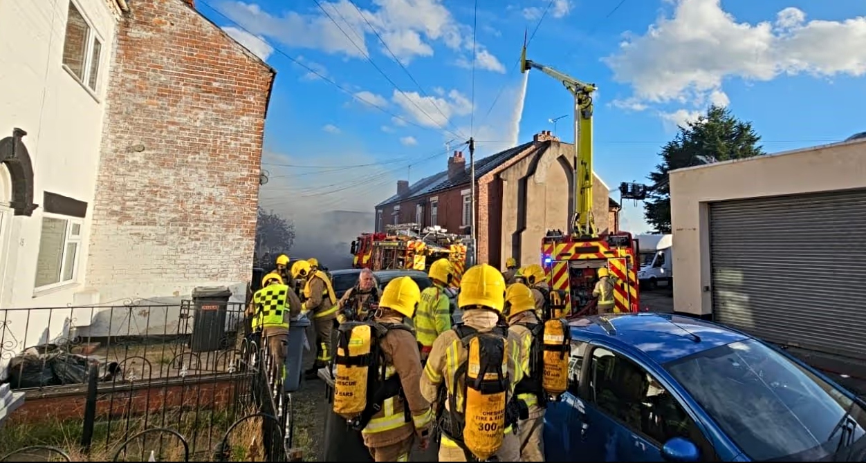 Catherine Street fire in Crewe 3 (1)