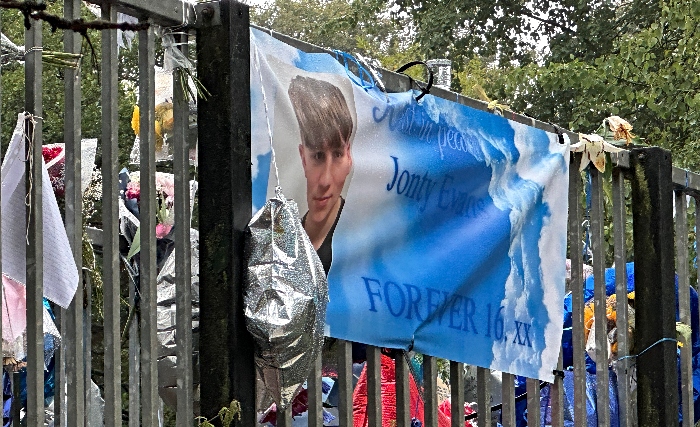 River Weaver weir footbridge - large Jonty banner - Sunday 8-9-24