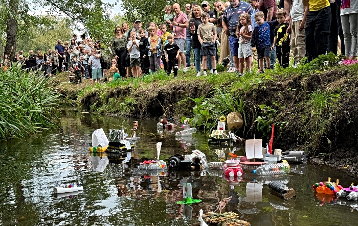 Start of Children's model boat race on Wistaston Brook