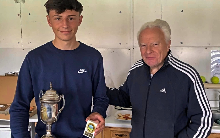 Men’s Singles winner Ben Mckie (left) with WJTC Chairman Bill Heath (1)