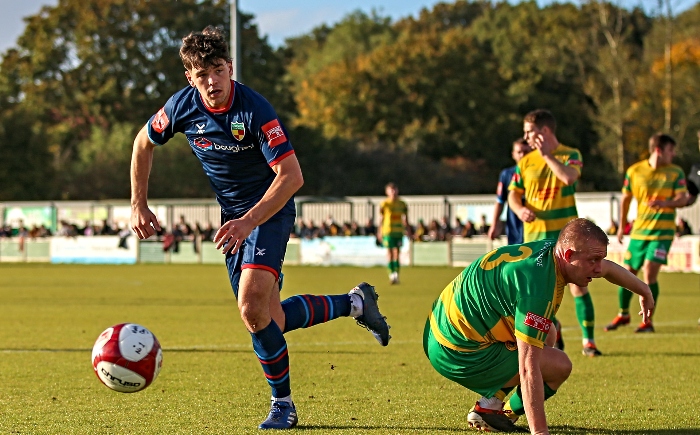 Second-half - Patrick Kennedy on the attack (1)