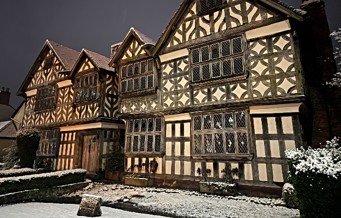 Churche's Mansion on Hospital Street in the snow