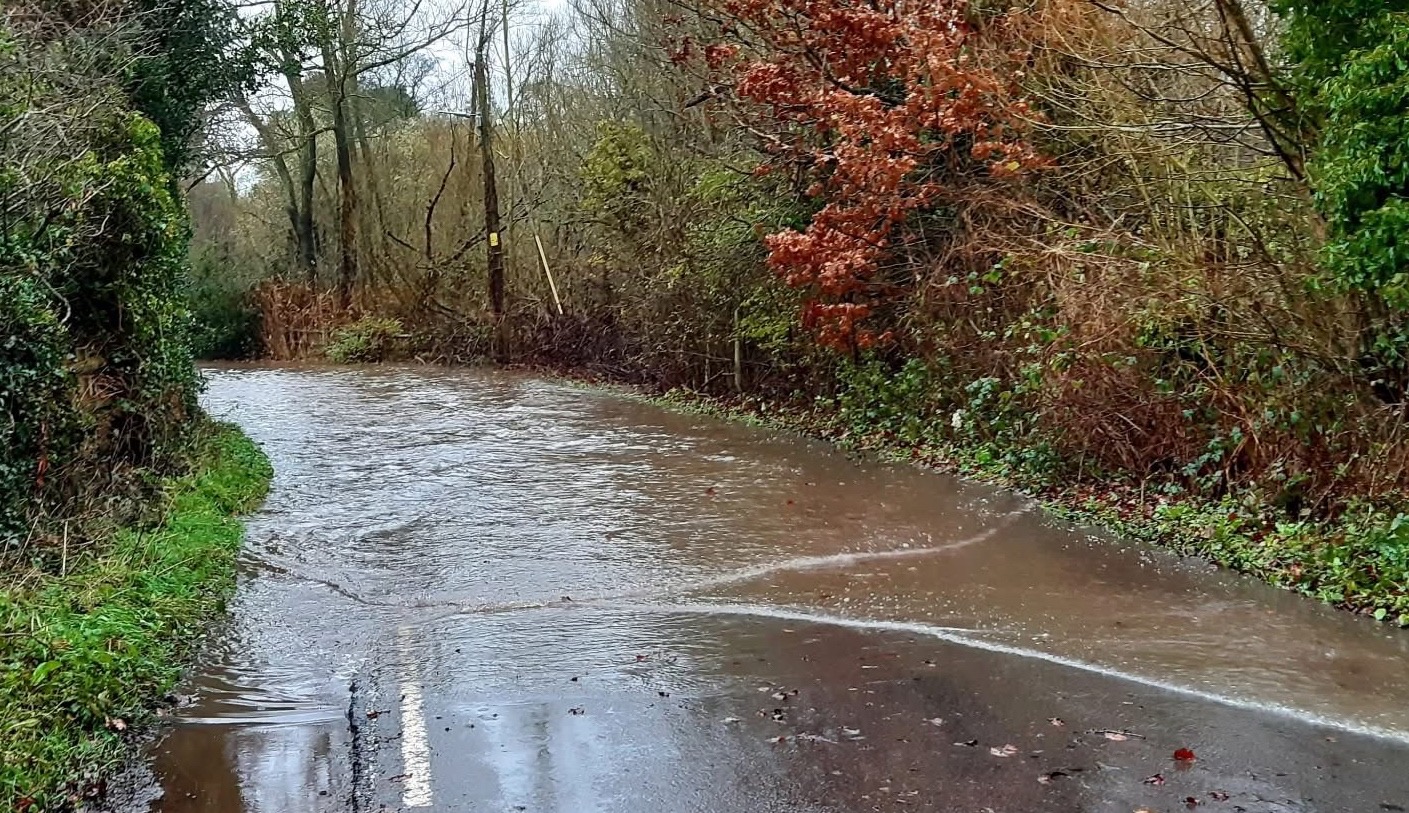 Wrinehill Road in Wybunbury, pic by Cheshire Police