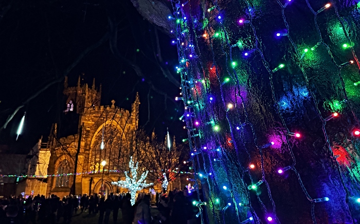 Nantwich Christmas lights with St Marys Church in the background (2) (1)