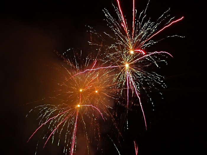 Hundreds enjoy annual Wistaston fireworks display