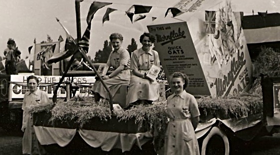 The old Mornflake float