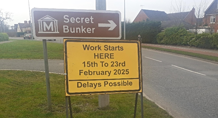 road closure sign peter de stapleigh way