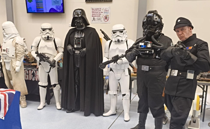 UK Garrison costume group (2) (1)