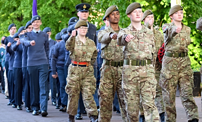 The parade passes along Churchyardside (4) (1)