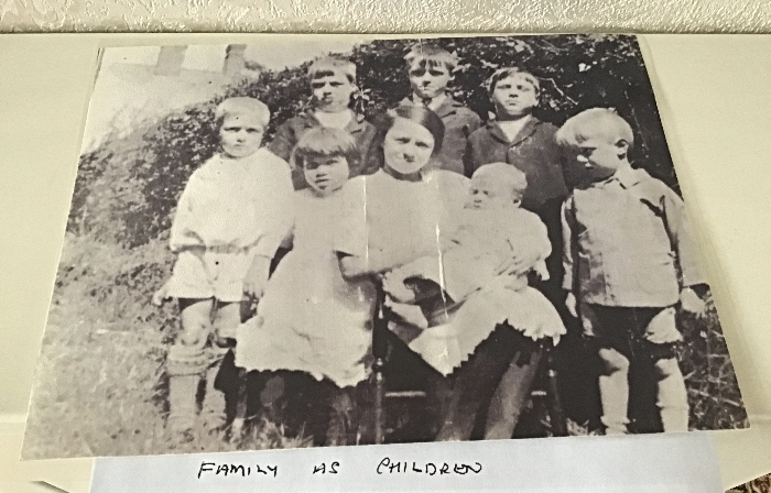 family as children - five uncles