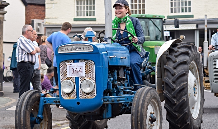 A Fordson Super Dexta tractor owner in the vehicle parade (1)