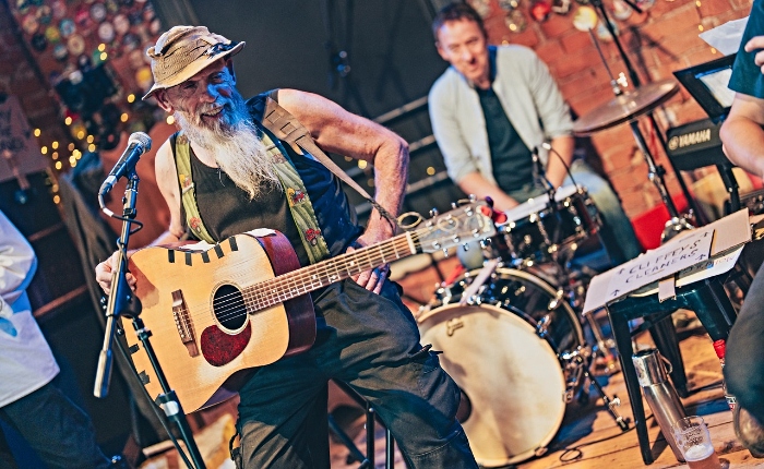 Mad Dog - White Lion Hankelow - Music Festival