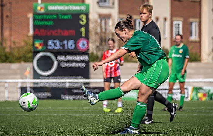 Nantwich Town Women beat Altrincham 8-1 - pic 2