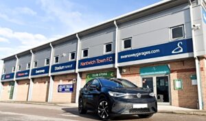 Nantwich Town renews sponsorship deal with Swansway