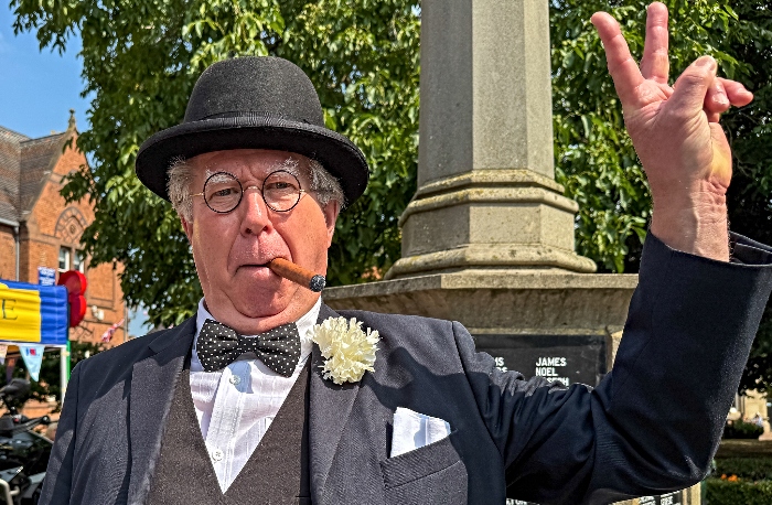 Richard Gumm as Winston Churchill (1)