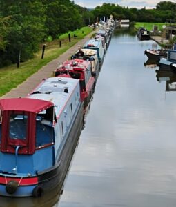 canal boats queue up on canal at Nantwich