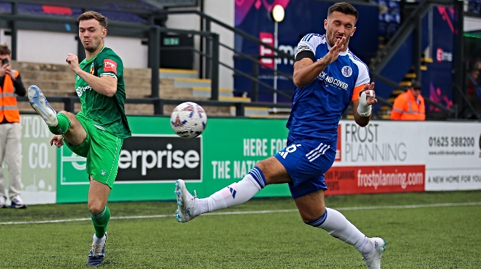 First-half - Dabbers cross the ball (1)