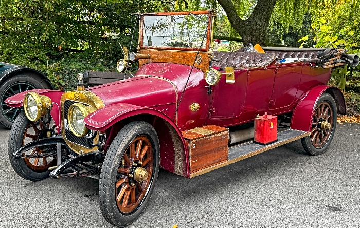 Peugeot Type 67 on display in front of Wybunbury Tower (1)