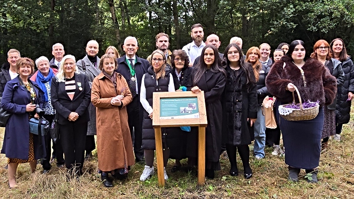 Sound Common plaque unveiling - Romany families