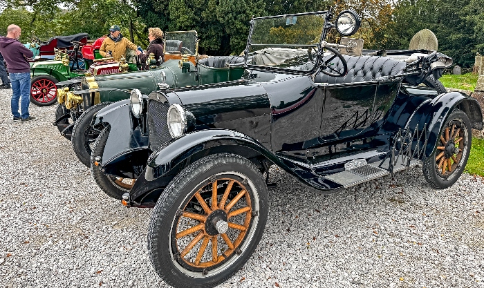 Vehicles on display at The Swan Inn (1)