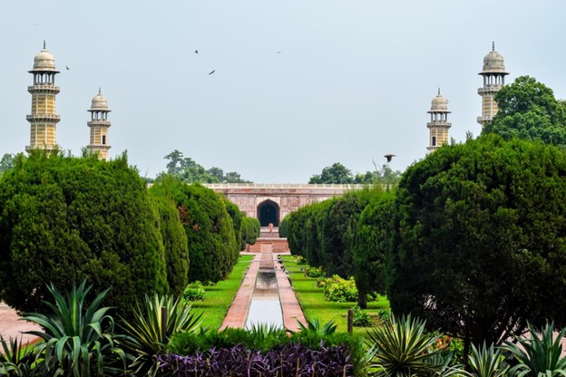 Pakistan feature