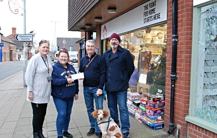 Black Lion quiz donation to Shelter