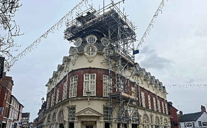 Cantilever Scaffold - Pillory Street flagpole
