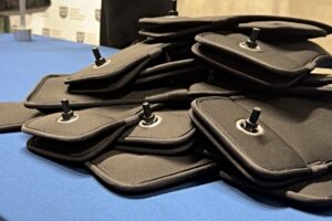 Lockable phone pouches
