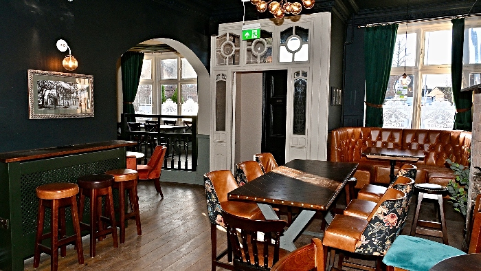 Railway Hotel pic 1