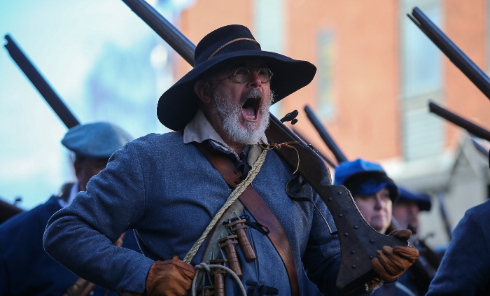 The parade passes along High Street (3) (1)