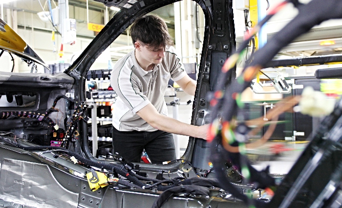 Apprentice - Bentley Motors apprentices