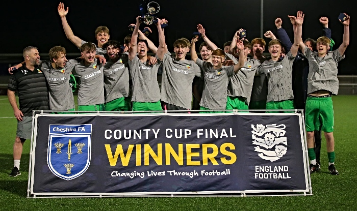 Nantwich Town U18s win cup