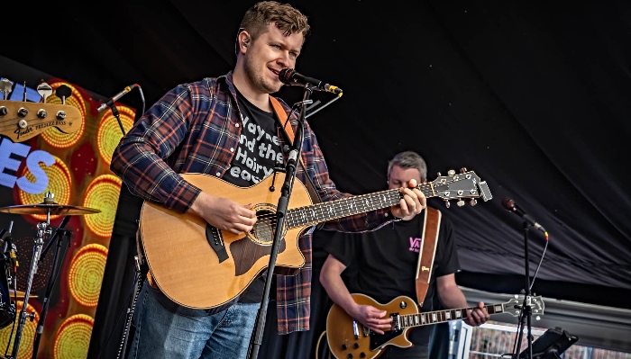 Wayne and Hairy Peaches - Jazz Festival