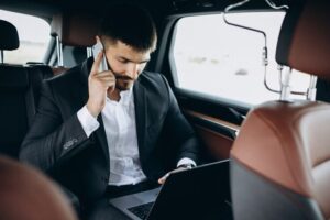 How premium chauffeur service improves business travel experience