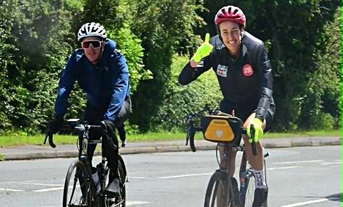 Jill Scott cycles through Nantwich – photo by Des Evans (2) (1)
