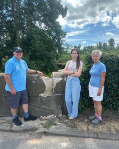 Aphra Brandreth MP (centre) with Cllr Rachel Bailey at Baddington Bridge (pic courtesy of Aphra Brandreth)