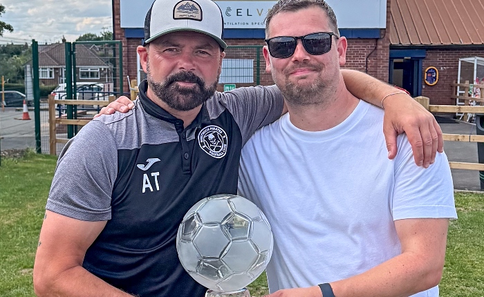 l-r Andy Truan (Nantwich Pirates) receives the Memorial Trophy from Mark Chandler (1)