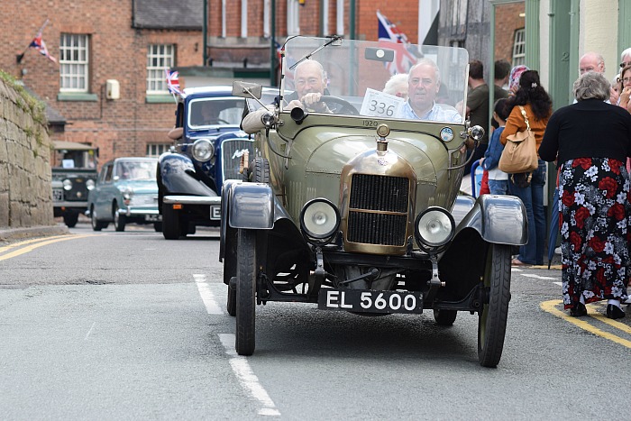 transport - A Morris Oxford takes part in the parade