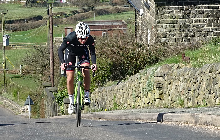 Sportive - A rider tackles the Killer Mile section at Mow Cop