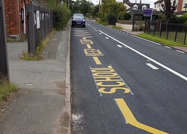 Buerton School - CEC highways yellow markings