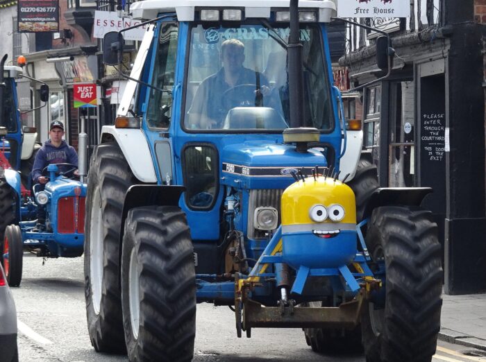 Tractor run Welsh Row 