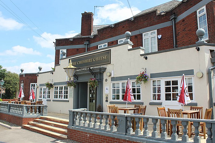 Cheshire Cheese pub in Shavington