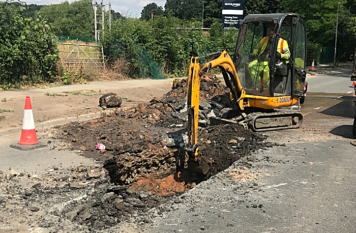 Church Lane chasm sinkhole - Wistaston - 11-7-18 (2) (1)