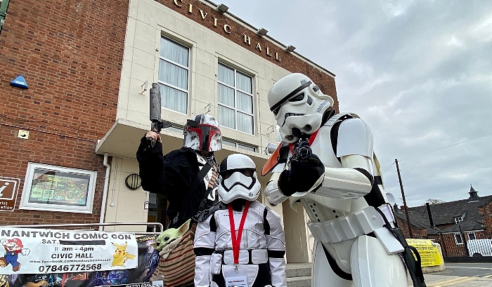 Comic Con - Cosplay outside the Nantwich Civic Hall - Mandalorian and Stormtroopers (1)