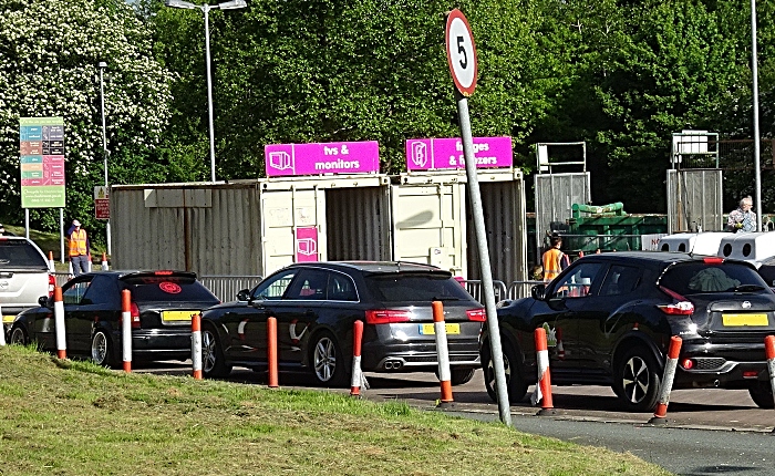 Crewe Council Household Waste Recycling Centre - traffic queuing inside site (1)