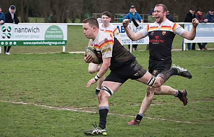 Crewe & Nantwich RUFC 1sts rugby v Leek 5