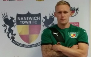 Nantwich Town sign Darren Thornton from Curzon Ashton