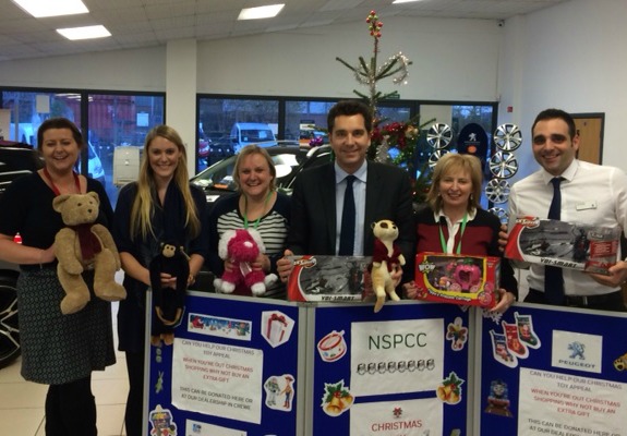 Edward Timpson MP and Gateway Peugeot staff on NSPCC toy appeal