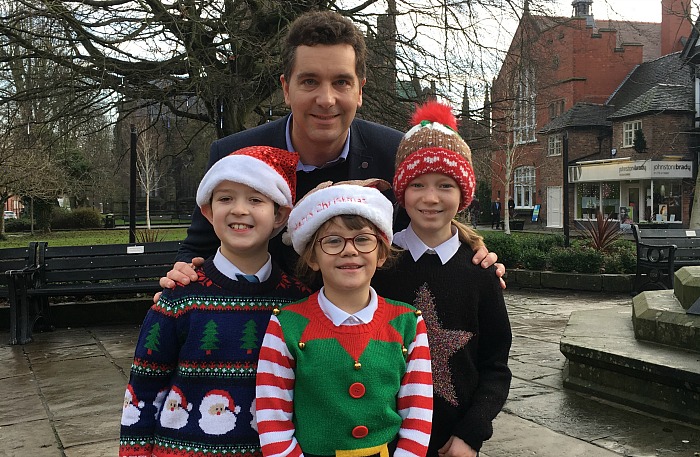 Edward Timpson with Nantwich Primary Academy pupils