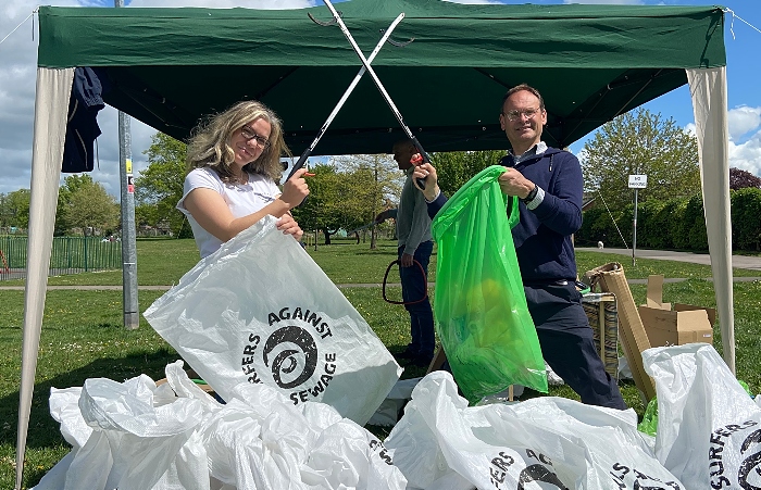 Event organisers Emilie Janman and Jeremy Herbert with some of the litter pick bags (1)